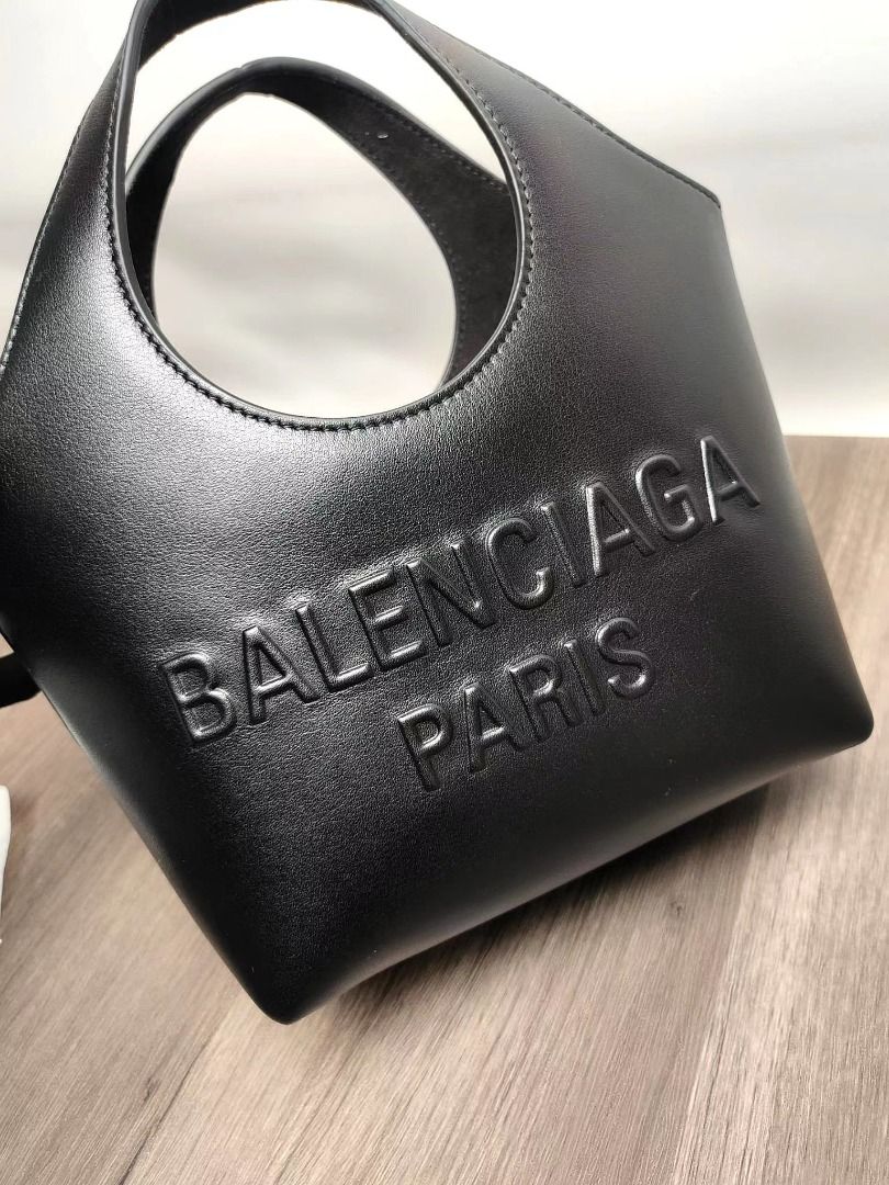 Balenciaga Mary-Kate XS Tote Bag in black - 747036-2AAID