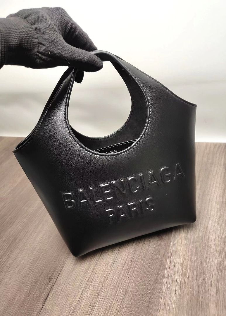 Balenciaga Mary-Kate XS Tote Bag in black - 747036-2AAID
