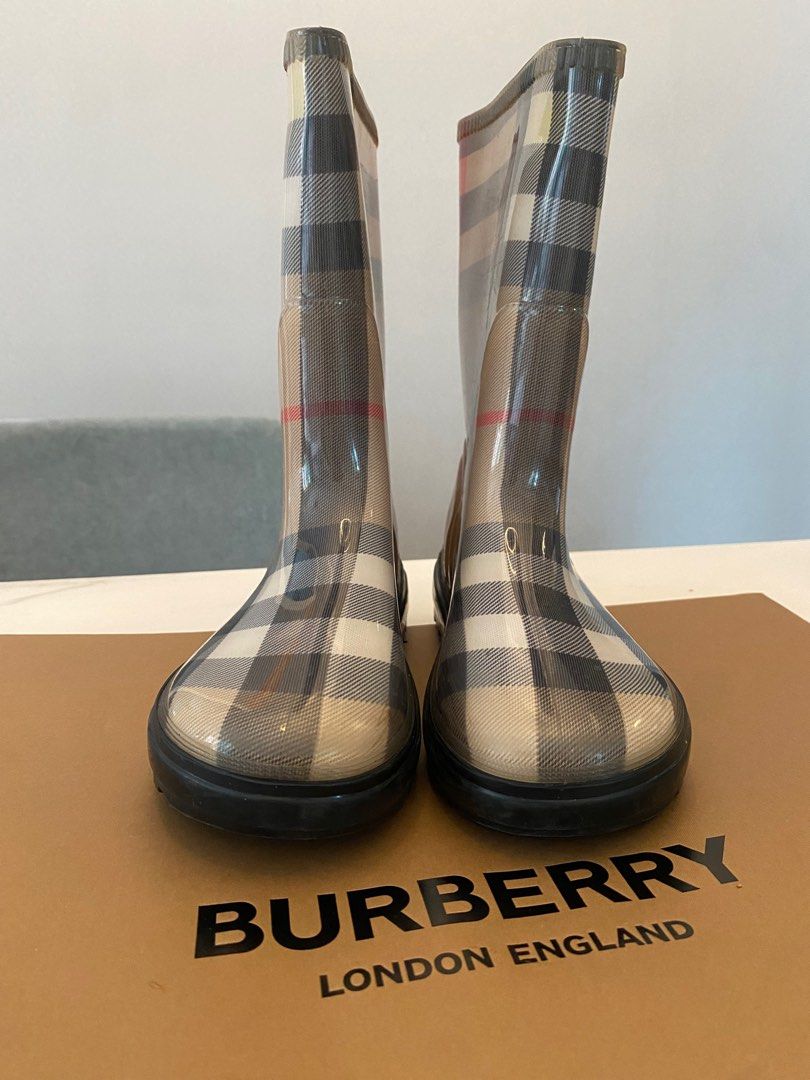 Burberry boots sales kids price