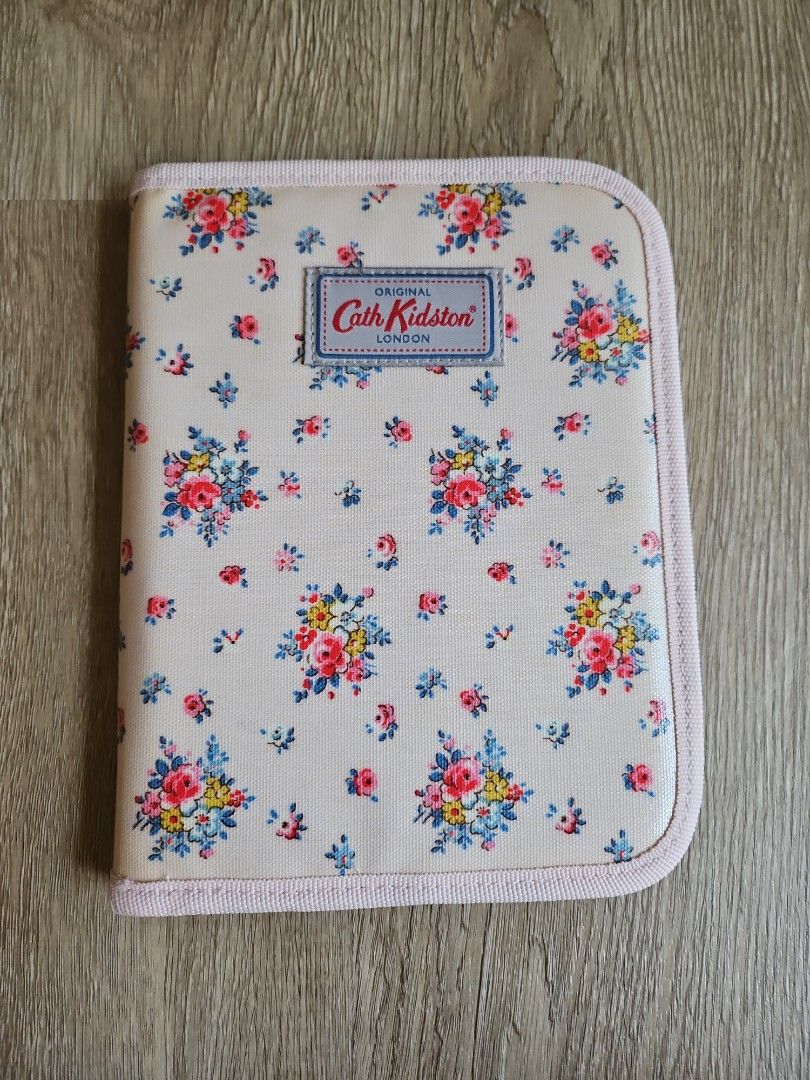 Cath Kidston Travel bag Women s Fashion Bags Wallets Purses Pouches on Carousell