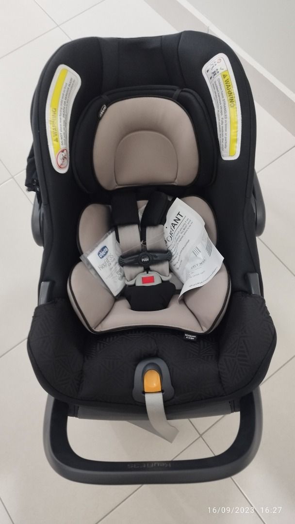 Chicco isofix base discount