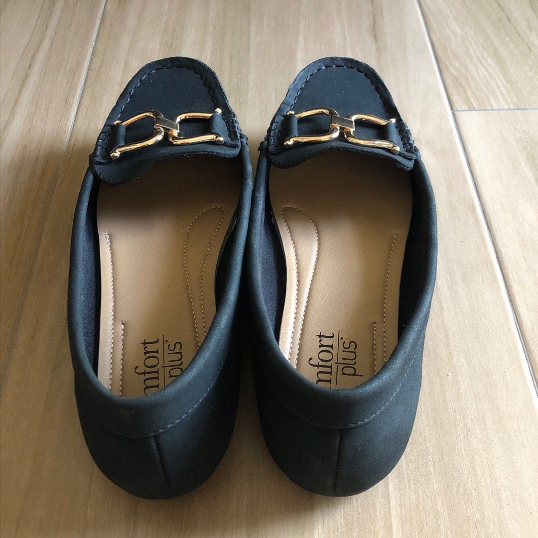 Comfort Plus / Payless shoes / loafers (black) #2024declutter (Category: Loafers) located in Quezon City. Submitted by pxa.store (Listing ID 1288571412, Image 3). Description: ✨Good as new ✨Selling for ₱750 only ✨Brand: Comfort Plus (bought from Payless) #2024declutter.