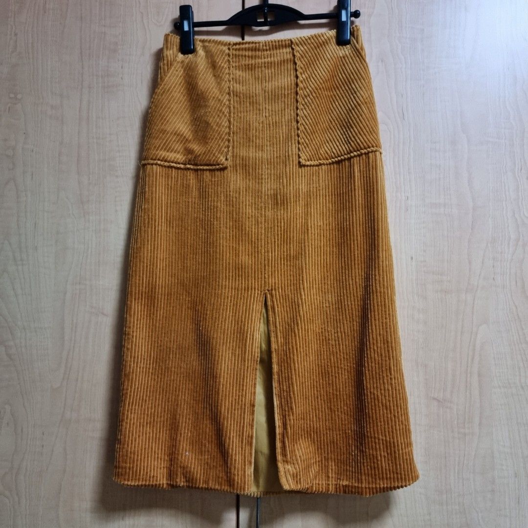 Elastic waist outlet corduroy skirt