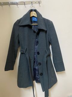 (Category: ) located in . Submitted by ccwardrobe__ (Listing ID 1288515670, Image 1). Description: .