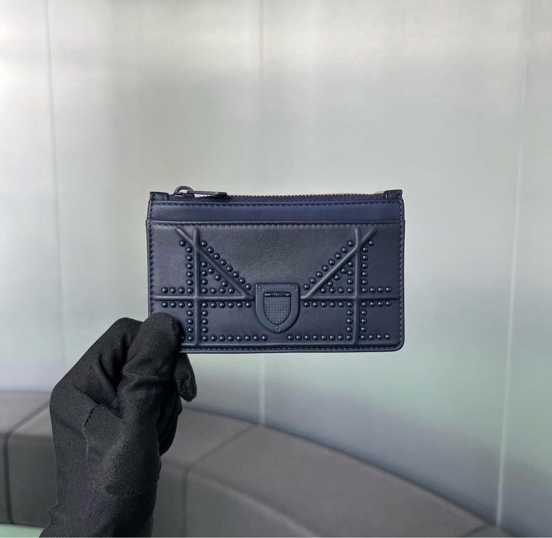 Diorama calfskin card holder top