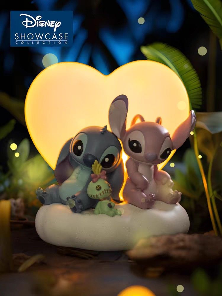 豊富な商品から DISNEY ANGEL AND STITCH COLLECTION SHOWCASE DISNEY ENESCO] X その他