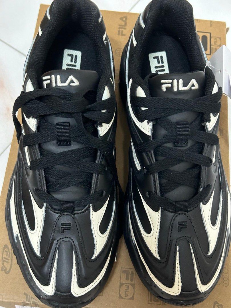 FILA Buzzard 2000 sneakers Women s Fashion Footwear Sneakers on