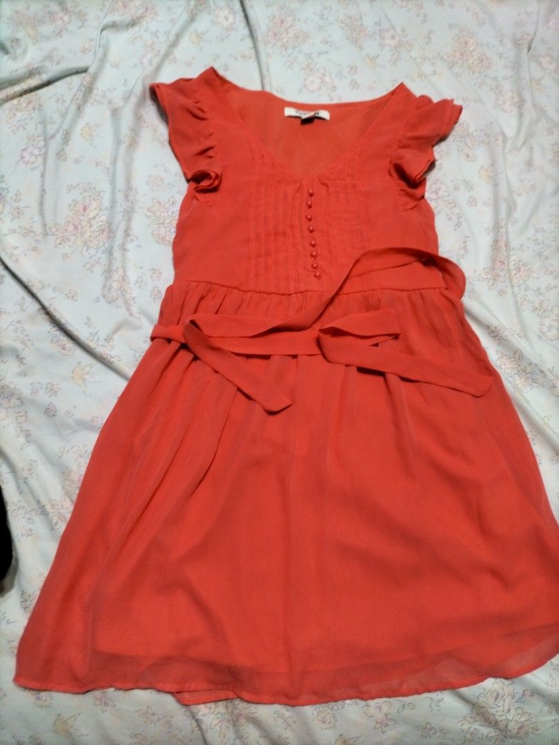 Red cocktail new arrivals dress forever 21