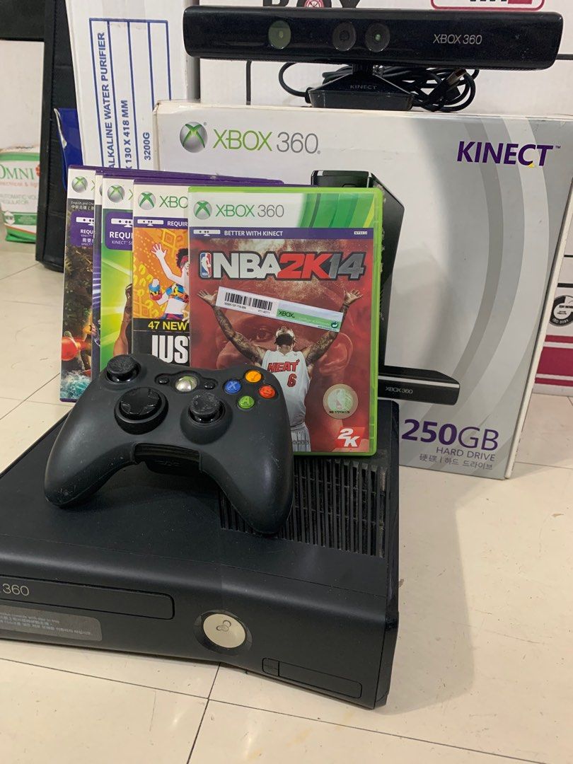 Games and Entertainment (Category: Xbox) located in Taguig. Submitted by albie18mr (Listing ID 1288506919, Image 2). Description: Xbox with Box and Accessories: 5 CDs/Games 1 controller with rubber casing 250 GB Kinect Camera.
