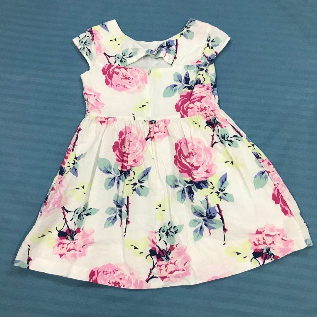 Gap dress for kids (preloved) (Category: Babies & Kids Fashion) located in Bulacan. Submitted by kallyseconds (Listing ID 1288501752, Image 3). Description: Brand: Gap Type: Dress Size: Small (Height 24”, Waist 24”) Preloved Original On hand RFS: decluttering No swap No return No meet-up For shipping only (shipping fee will be shouldered by the buyer).