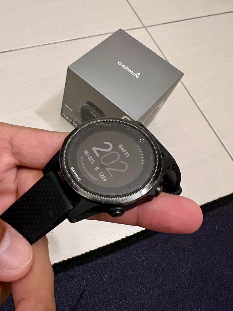 Garmin fenix 5s 2025 vs vivoactive 3