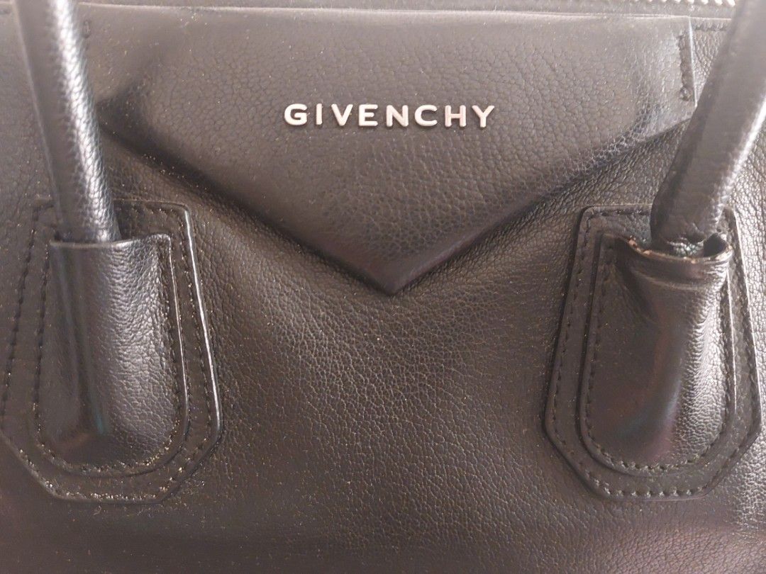 Givenchy Antigona Bag medium (Category: Luxury Bags & Wallets) located in Manila. Submitted by ixxxas (Listing ID 1288556966, Image 2). Description: price negotiable for serious buyers 8/10 preowned condition comes with dustbag, card, and bag organizer dimensions: 13.2 L × 11 W × 7.5 H (inches) bought from The Bag Hub.