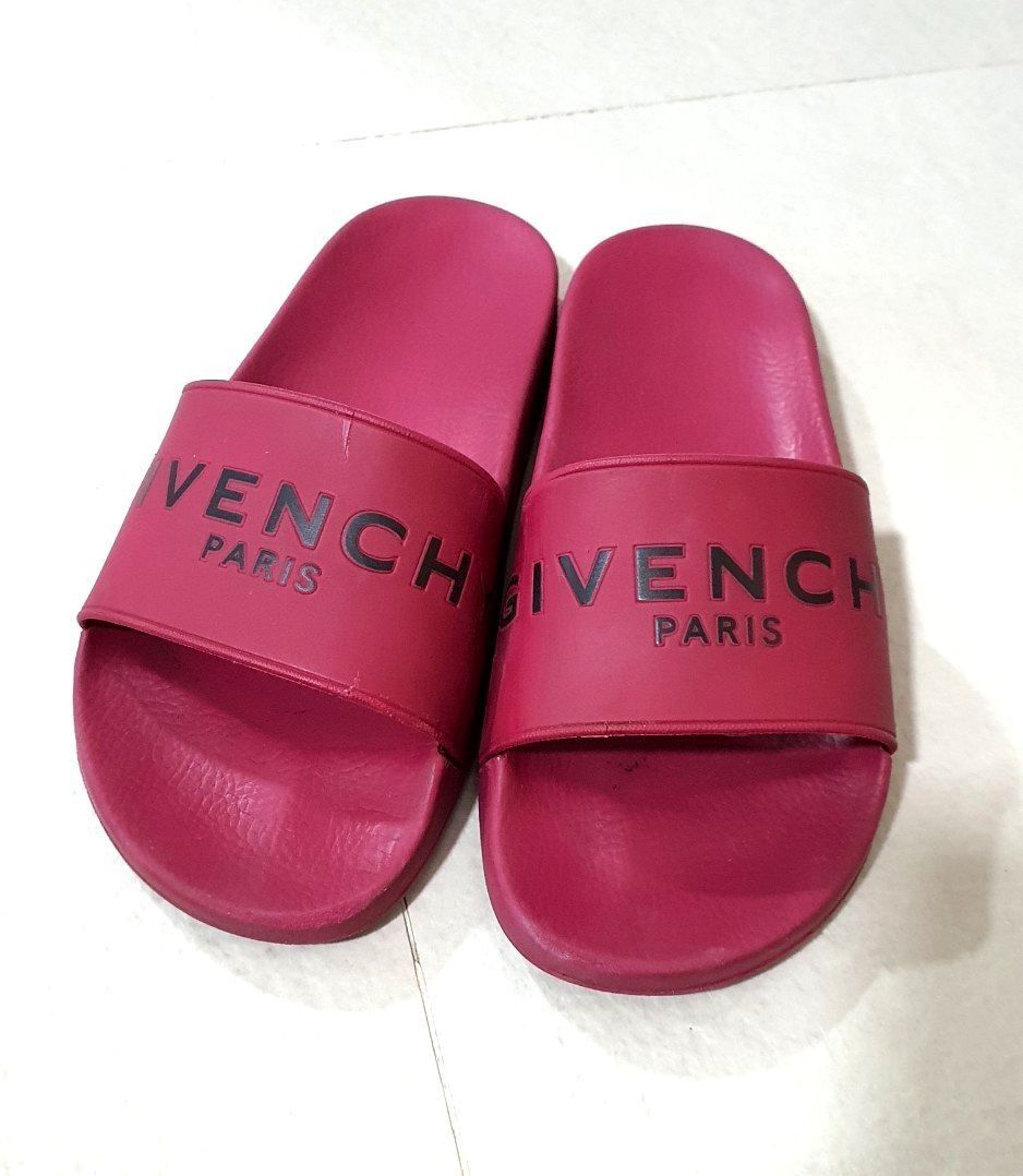 Givenchy pool slides 2025