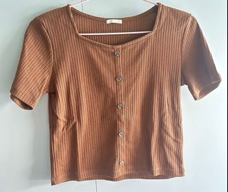 （分類：）位於 。 由 yzabel__ 提交（商品編號 1288517256，圖片 1）。簡介： 。
