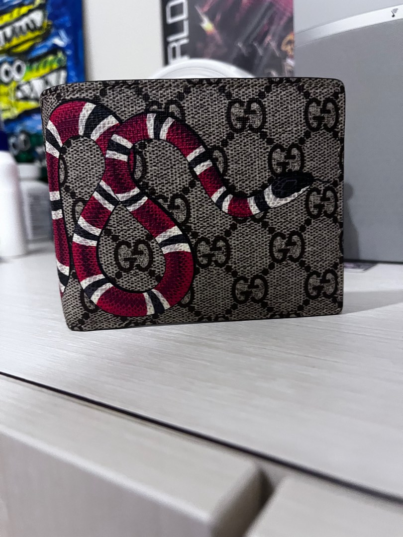 Gucci snake 2025 wallet womens