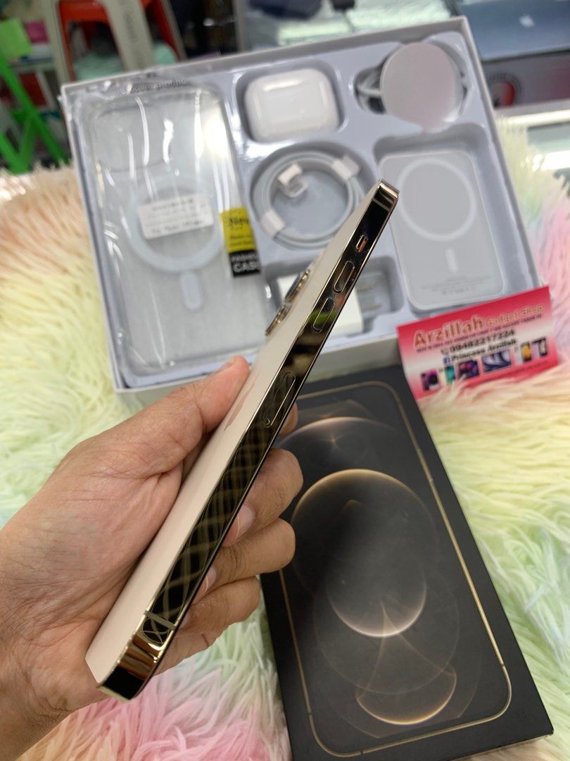 iPhone 12 Pro Max (256gb) (Category: iPhone 12 Series) located in Manila. Submitted by arzillah (Listing ID 1288571554, Image 2). Description: iPhone 12 pro max 256gb 96% battery health Factory unlock Ntc approve Slithly use With same serial box No scratches No dents No issues 100% smooth All working Open for COD/COP + SF Manila area (sameday delivery) Procince area (via LBC) required DP to avoid cancellations Physical store: Greenhills Shopping 