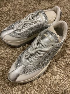 (Category: ) located in . Submitted by rackmywardrobe (Listing ID 1288502171, Image 1). Description: .