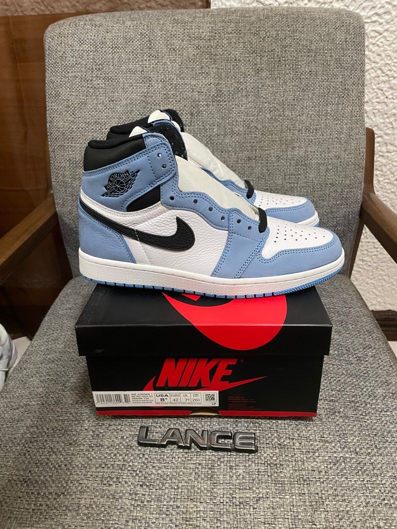 Jordan 1 high university blue (Category: Sneakers) located in Mandaluyong City. Submitted by lmrp3 (Listing ID 1288526577, Image 1). Description: FS Jordan 1 high university blue Size 8.5 Brand new Complete 15k.