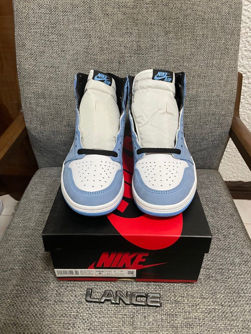 Jordan 1 high university blue (Category: Sneakers) located in Mandaluyong City. Submitted by lmrp3 (Listing ID 1288526577, Image 3). Description: FS Jordan 1 high university blue Size 8.5 Brand new Complete 15k.