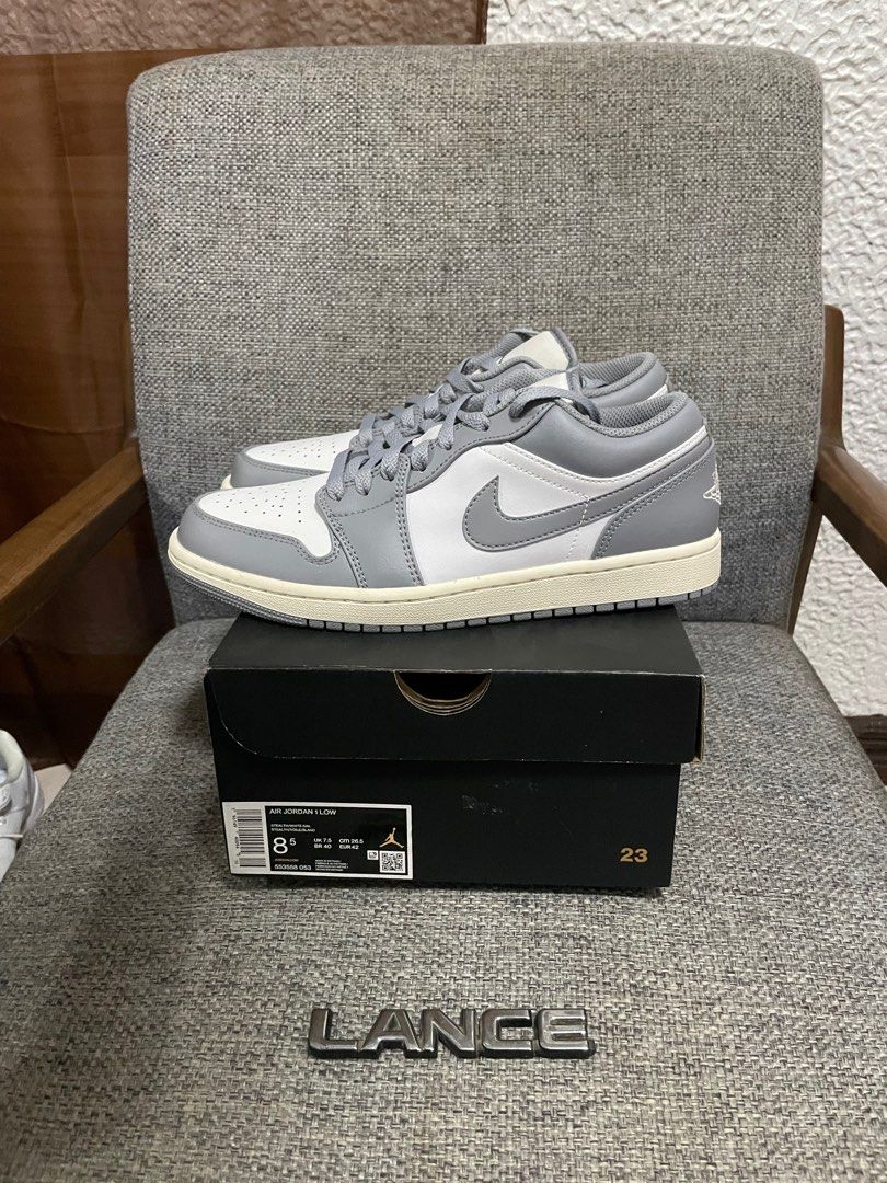 Jordan 1 low vintage grey 8.5 (Category: Sneakers) located in Mandaluyong City. Submitted by lmrp3 (Listing ID 1288526403, Image 1). Description: FS Jordan 1 low vintage grey Size 8.5 Brand new Complete 7.5k.