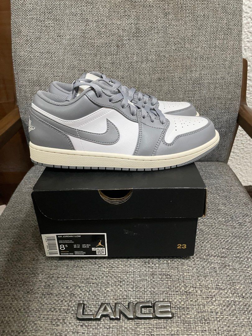 Jordan 1 low vintage grey 8.5 (Category: Sneakers) located in Mandaluyong City. Submitted by lmrp3 (Listing ID 1288526403, Image 3). Description: FS Jordan 1 low vintage grey Size 8.5 Brand new Complete 7.5k.