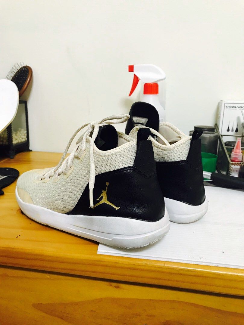 Jordan eclipse