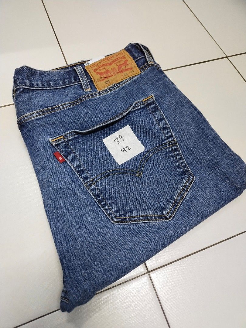 Levis 501 store w40 l32
