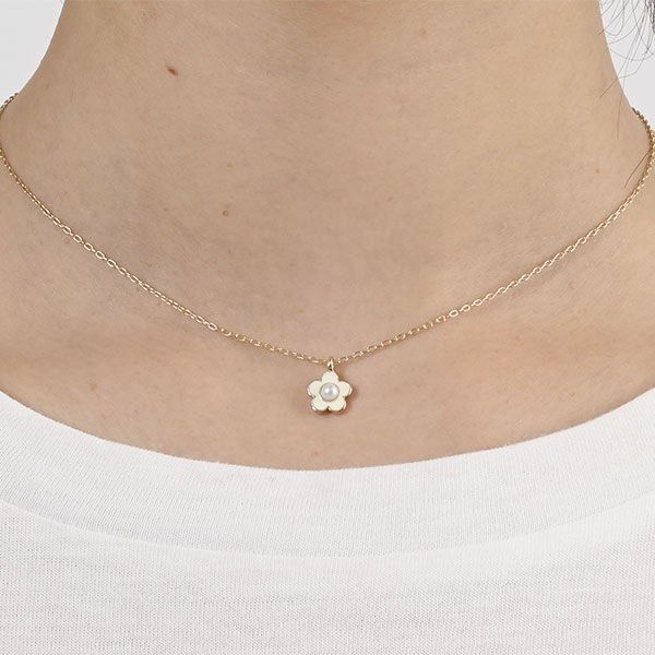 Mary quant necklace on sale