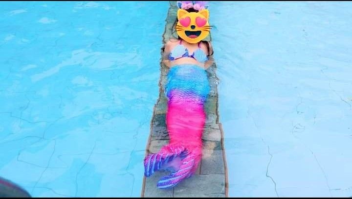 Mermaid costume (Category: Babies & Kids Fashion) located in Cavite. Submitted by ponxa (Listing ID 1288655962, Image 2). Description: Preloved mermaid costume. Used once for photoshoot. Can fit 6-8 years old. NO LOW BALLERS! No s h o p e e check out! Pag walang budget huwag na po mag-inquire to save us both time ok?!.