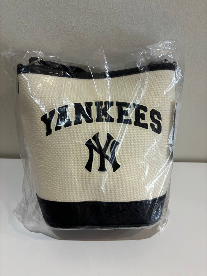 mlb_varsity_basic_canvas_bucke