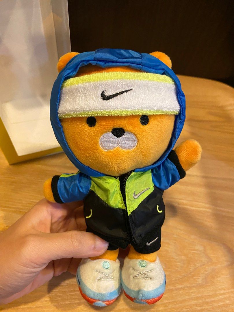 NIKE RYAN KAKAO FRIENDS