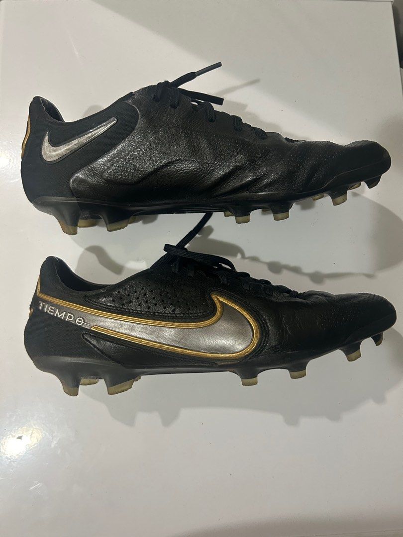 Nike tiempo size top 8.5