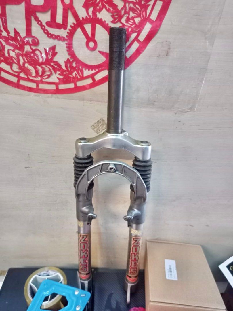 NOS Marzocchi Zokers 1 1 8 threaded Sports Equipment