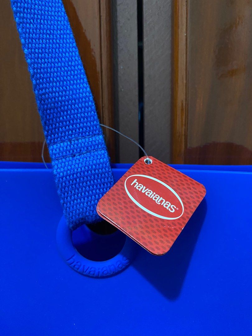 Orig Havaianas Bag (Category: Beach Bags) located in Paranaque City. Submitted by hazelrealty (Listing ID 1288548127, Image 3). Description: Original Blue Havaianas Rubber Material Matibay at makapal MOP: Gcash Courier: LBC COP shipping only /Gogo No reservation. First to pay policy .