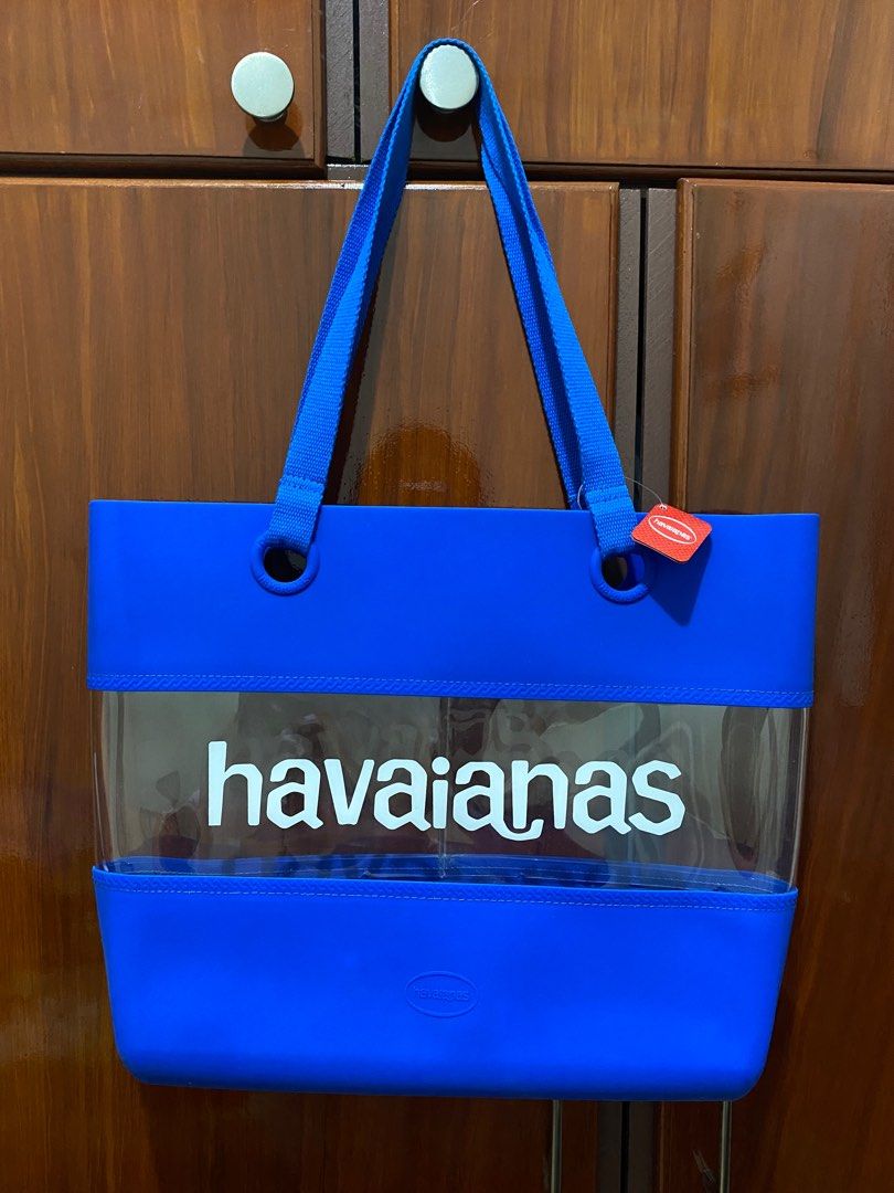 Orig Havaianas Bag (Category: Beach Bags) located in Paranaque City. Submitted by hazelrealty (Listing ID 1288548127, Image 1). Description: Original Blue Havaianas Rubber Material Matibay at makapal MOP: Gcash Courier: LBC COP shipping only /Gogo No reservation. First to pay policy .