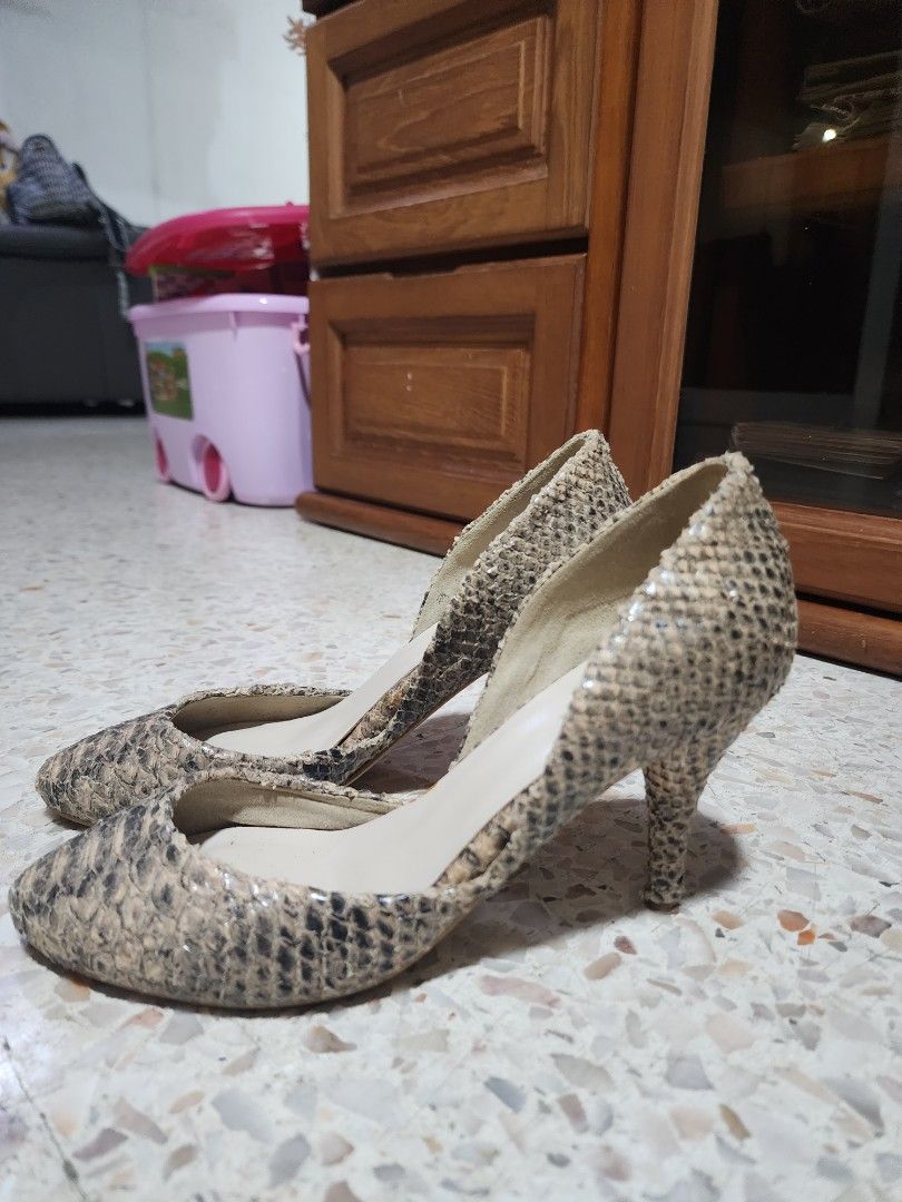 Buy Truffle Collection Green Snake Pattern High Heel Pumps Online