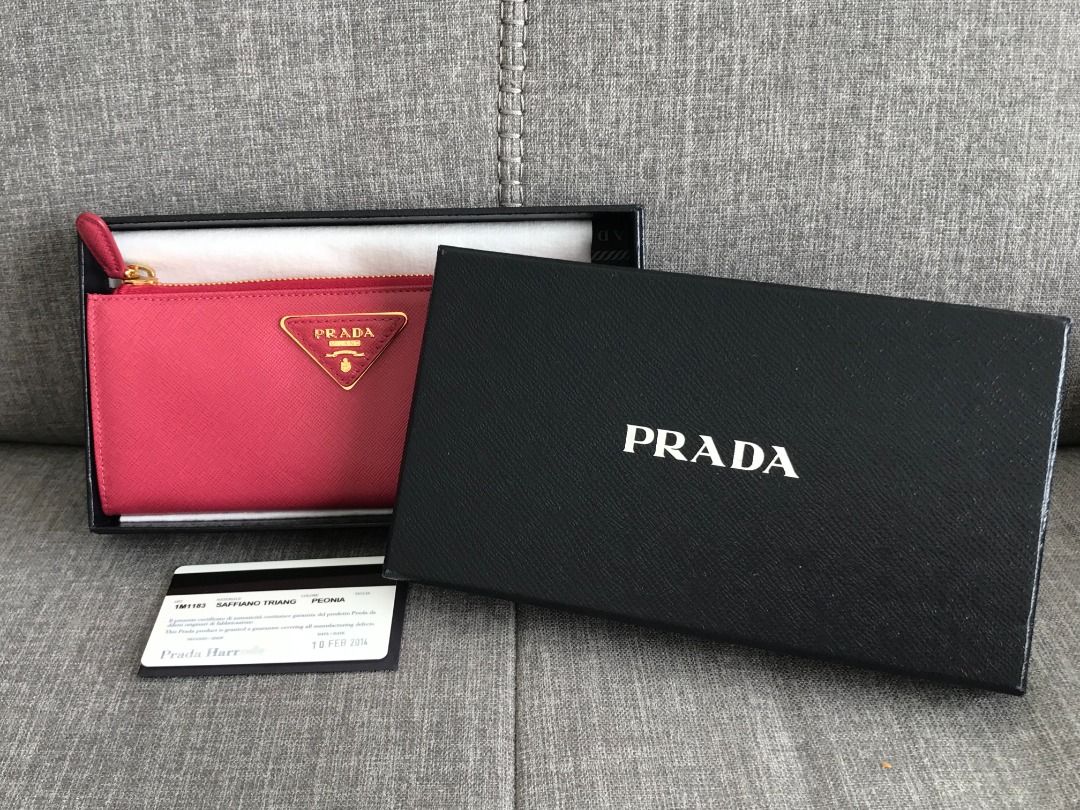 Saffiano triang sales