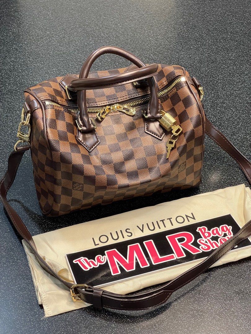 Preloved LV Speedy Damier 25cm (Category: Luxury Bags & Wallets) located in Bacoor. Submitted by themlrbagshop2.0 (Listing ID 1288632680, Image 3). Description: Preloved LV Speedy 25cm Damier ✅2,500 only No Damage Good Leather Condition with date code with lock and key dustbag included Disclaimer: Themlrbagshop 2.0 is not associated or affiliated with any brands mentioned. All copyrights reserved to the rightful original brand owner. #themlrbagsh