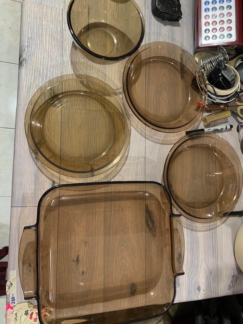 Pyrex Corning (Category: Bakeware) located in Manila. Submitted by akotisay (Listing ID 1288494948, Image 1). Description: Take all Php3,000 only. Last price alsready. Pass sa tatawad. Thank you.