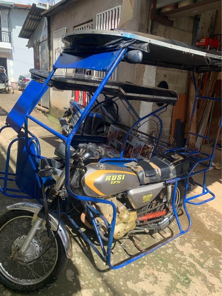 Rusi motorcycle with sidecar sale