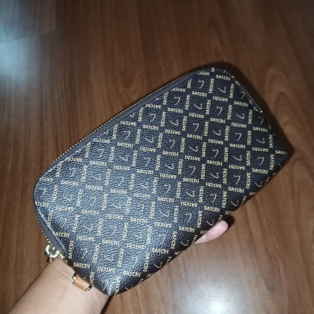 Satchi wallet on sale
