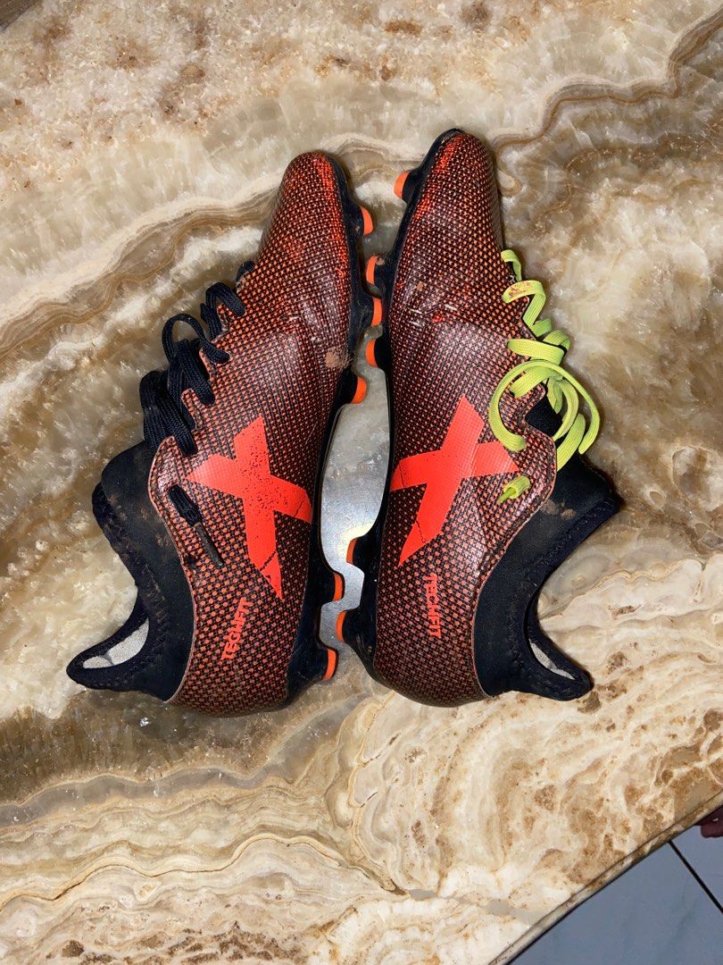 Sepatu bola adidas x 17 top