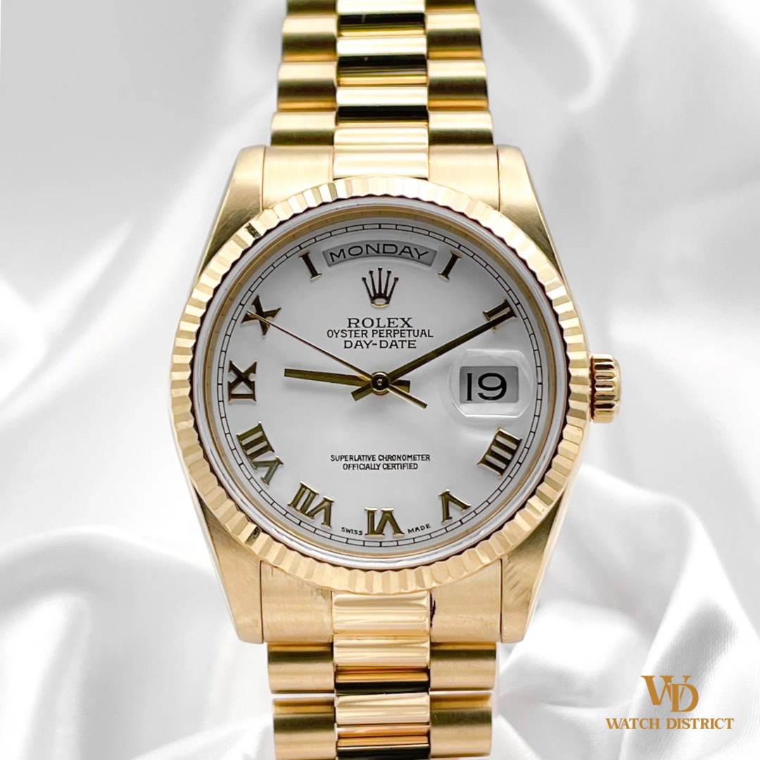 Gold rolex day outlet date white face