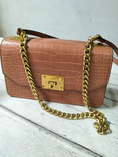 (Kategori: ) berada di . Dikirim oleh momi.okidoki (ID iklan 1288499301, Gambar 1). Deskripsi: .