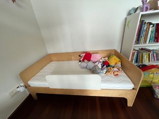 (Category: ) located in . Submitted by karinep (Listing ID 1288524885, Image 1). Description: .