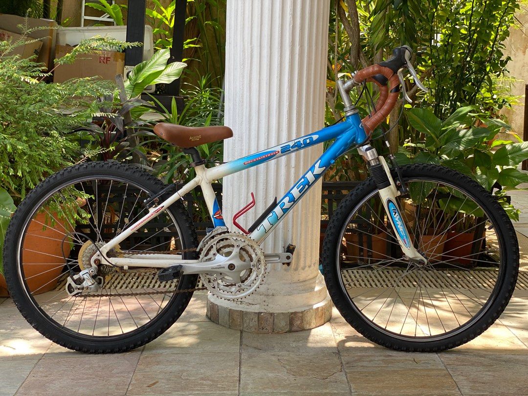 Trek top mt 240