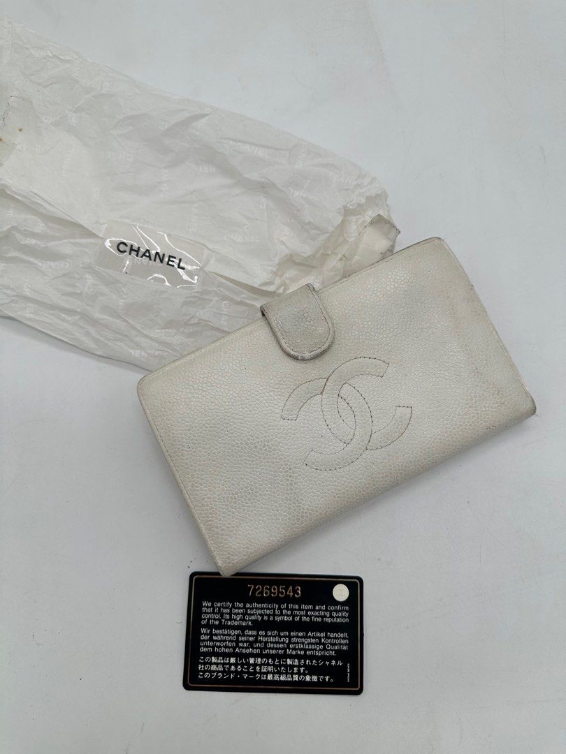 Vintage Chanel wallet caviar leather (Category: Luxury Bags & Wallets) located in Manila. Submitted by davidspreowned (Listing ID 1288524830, Image 1). Description: VINTAGE Chanel wallet white color holo intact card need some TLC from bag spa for restoration that's why im selling it low please check pictures for your reference .