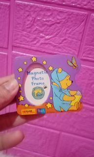WINNIE THE POOH REF MAGNET PICTURE FRAME