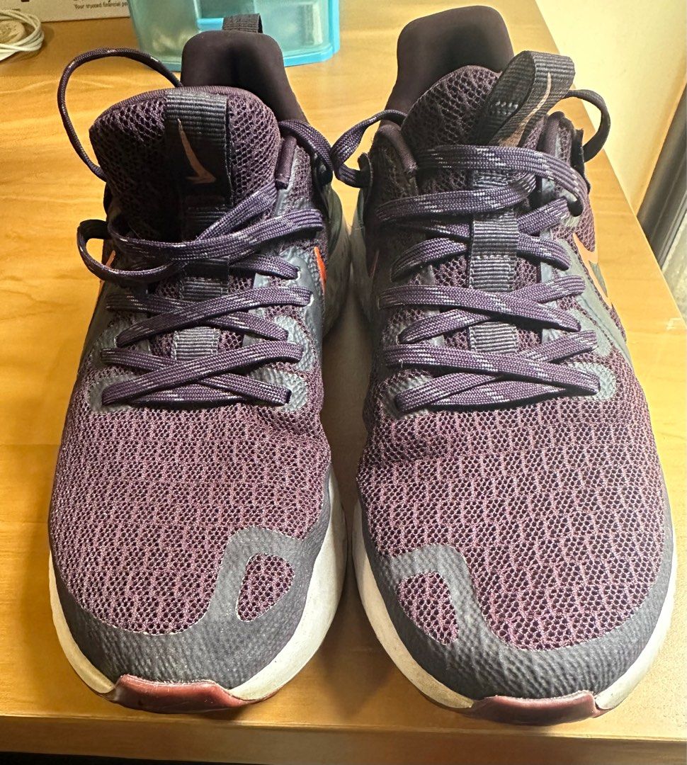 Women s Nike Legend React 2