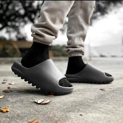 Yeezy Slide Slate Grey